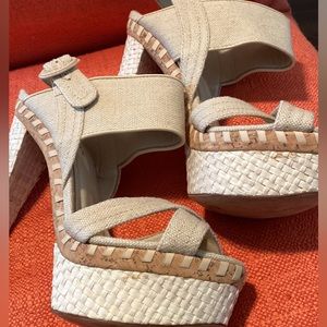 Donna Karan couture, size 39.  Runs narrow